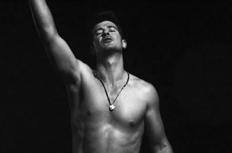 Robin Thicke…Sexiest Man of the Day! 