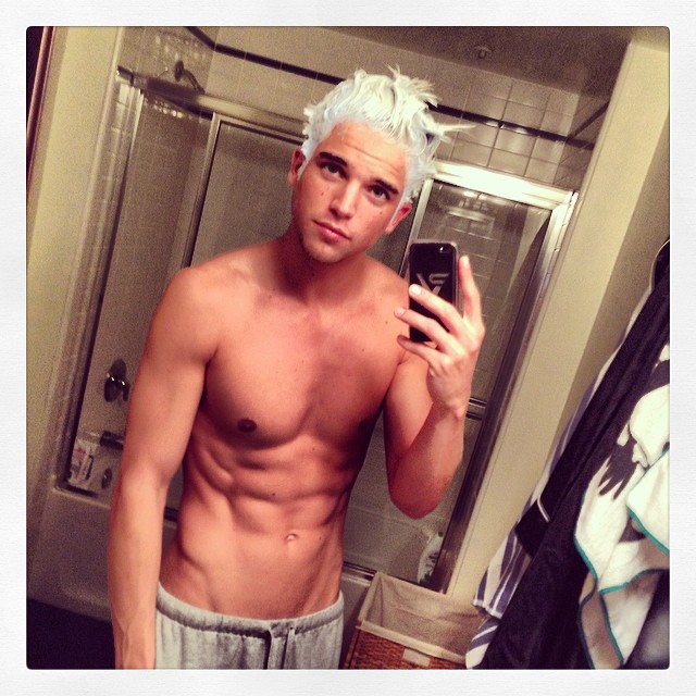 river viiperi sexy shirtless selfie 2014_raannt