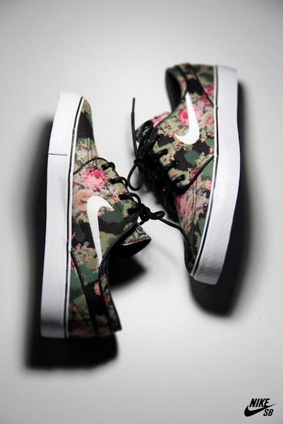 floral nikes_raannt