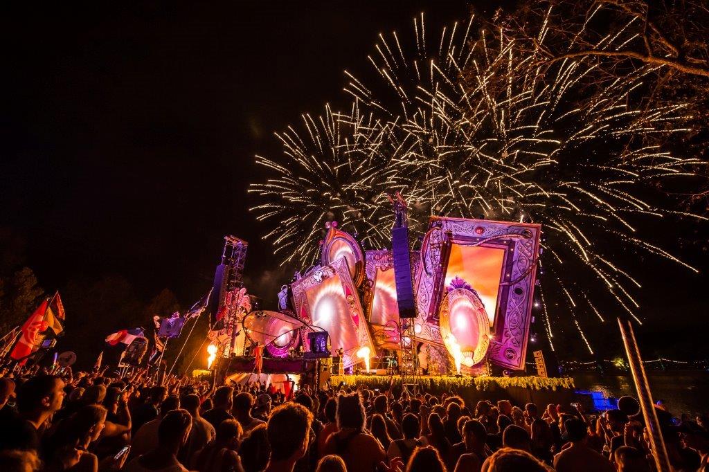 tomorrowworld 2014 d_raannt