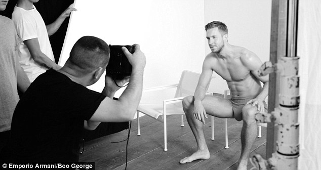 calvin harris nude 4-raannt